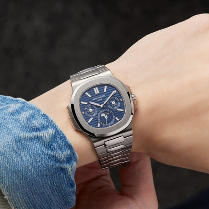 Patek Phillipe Nautilus Silver blue Dial Metal premium watch